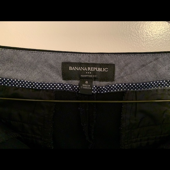 VGUC Banana Republic Hampton Fit Crop 25” inseam - Picture 2 of 4